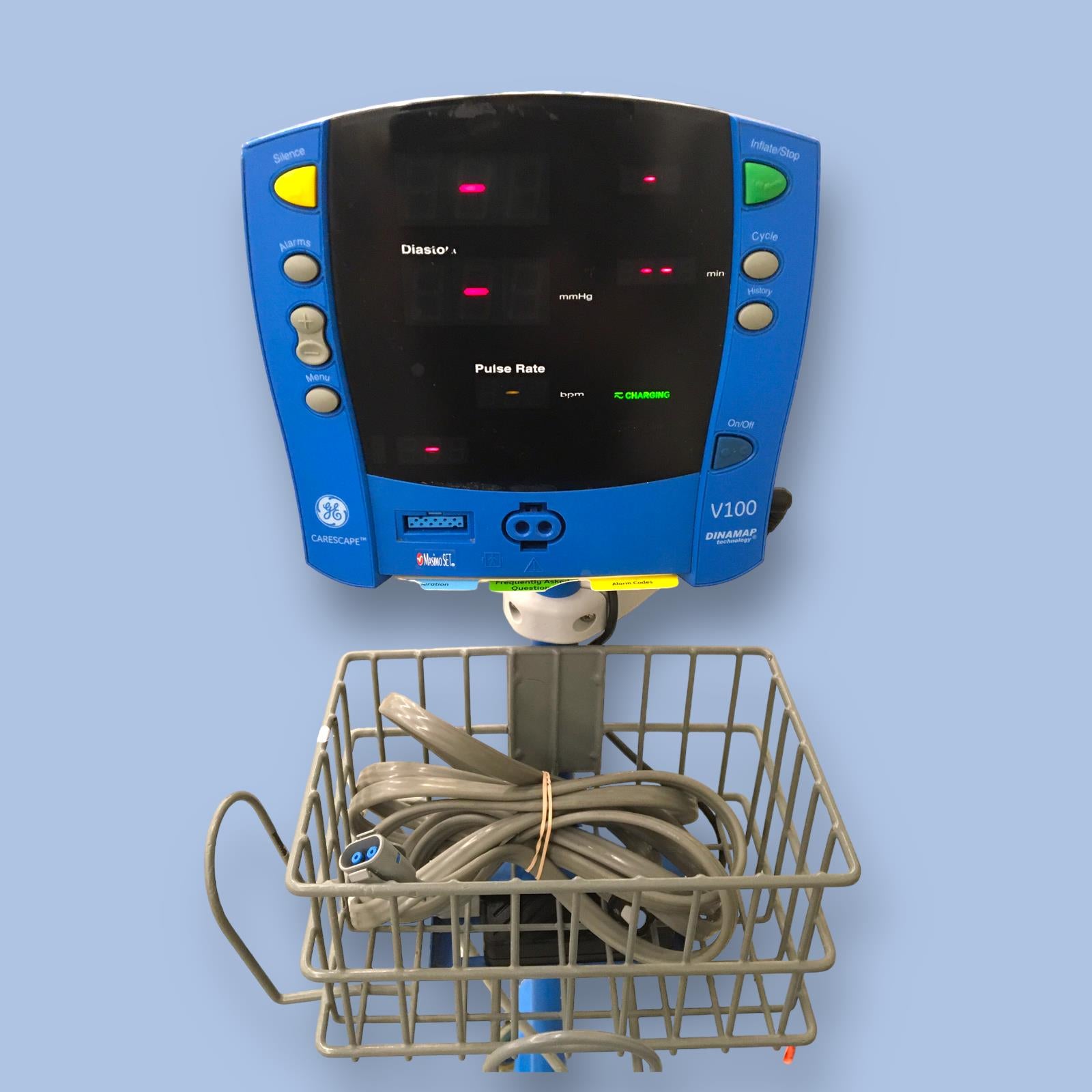 GE Dinamap CareScape Vital Signs Monitor NIBP, SpO2 Temp W/Rolling Cart V100/2