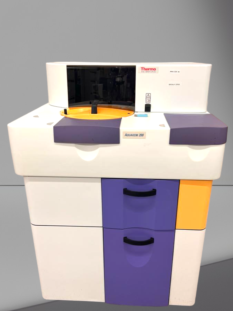 Thermo Scientific Aquakem 200 Photometric Analyzer REF 984206 Type 937