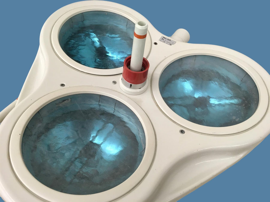 Heraeus Hanaulux London 3-Pod Surgical Light Head 4201A3A00 W-Germany