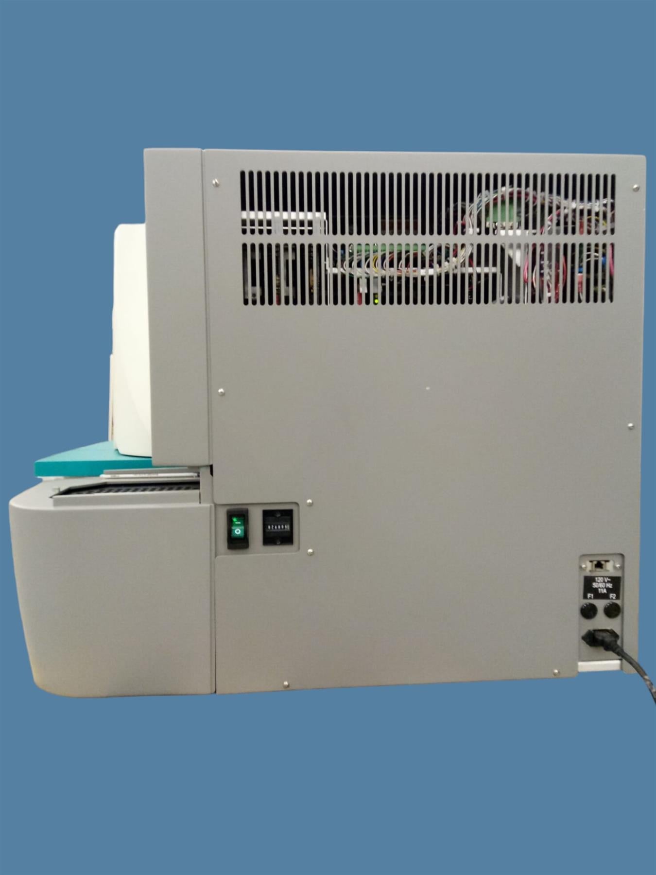 Siemens MicroScan WalkAway 40 Plus Diagnostic Microbiology ID/AST System