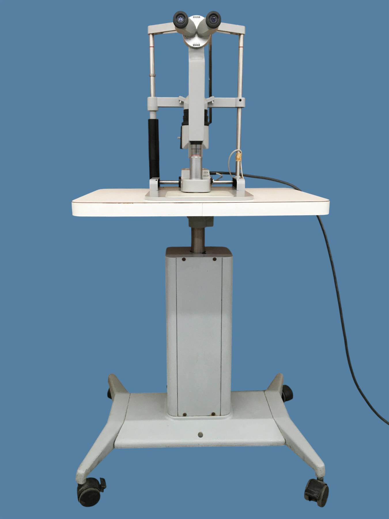 Carl Zeiss 10 SL Slit Lamp w/ OK=19x, ƒ T = 80 Binocular Eyepiece w/ Cart/Stand