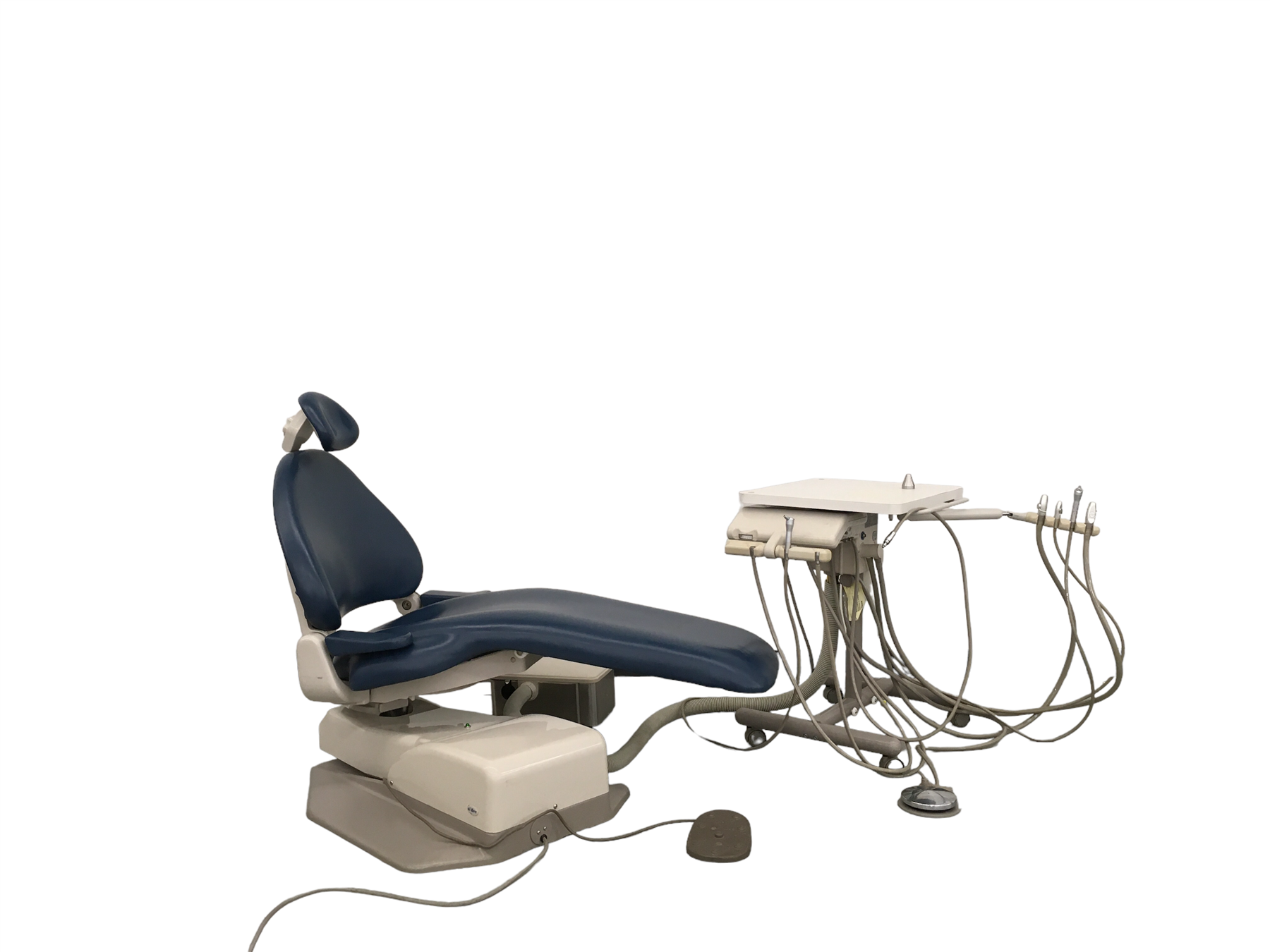 Adec 1040 dental chair w/ Adec Cascade 2671 Duo Cart Delivery System