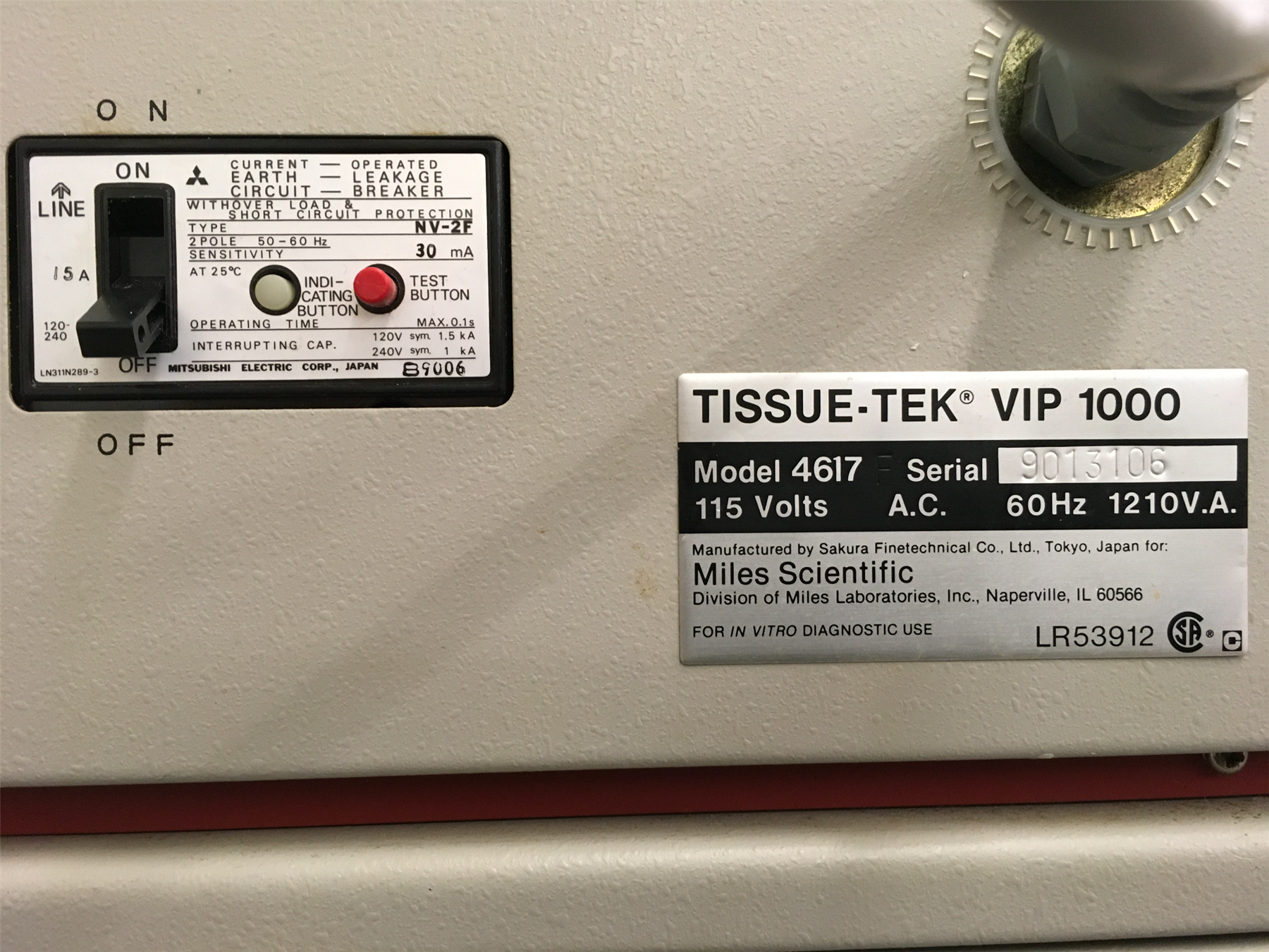 Sakura Tissue-Tek VIP 1000 Vacuum Processor 4617 w/ Cabinet & Baskets
