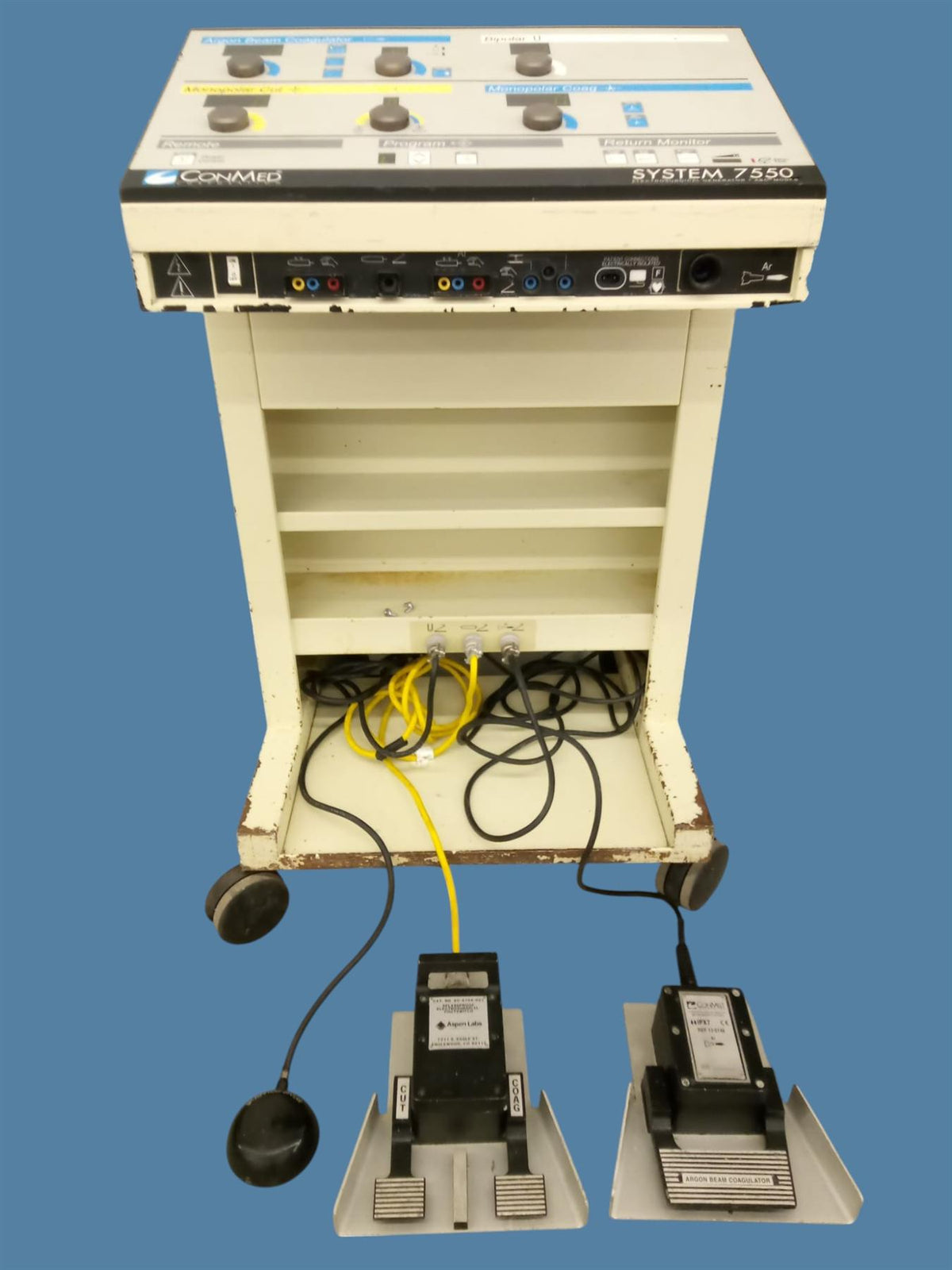 ConMed System 7550 Electrosurgical Generator Unit w/ 3 Footswitches