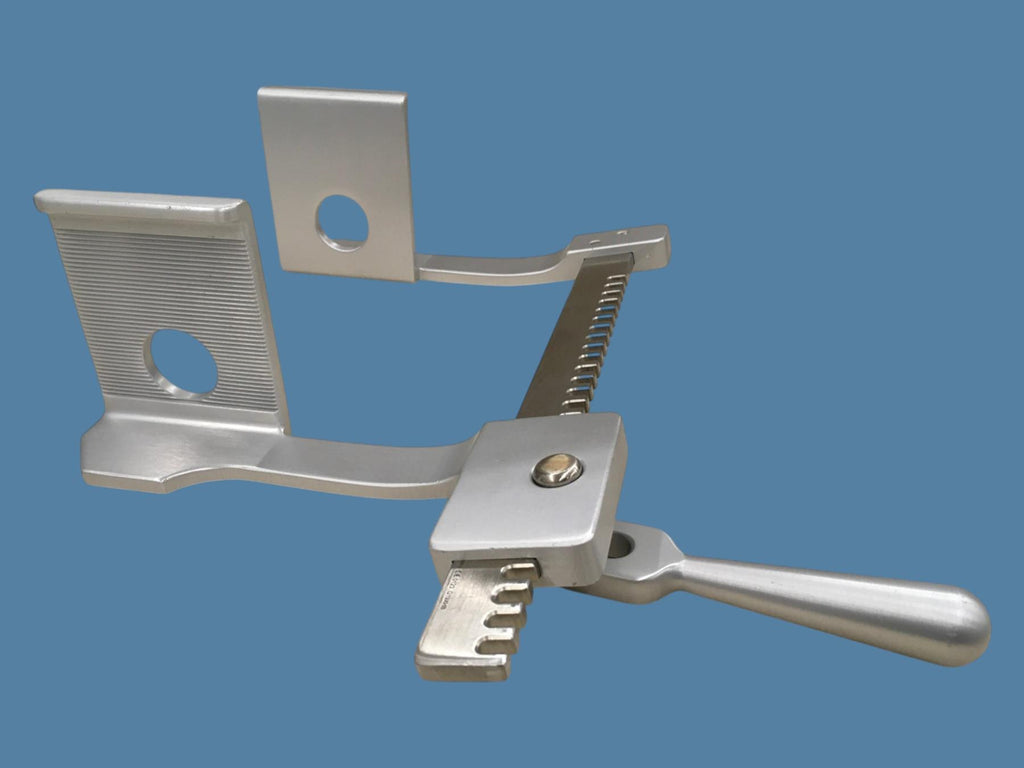 V. Mueller CH 1221 Aluminum Finochietto Rib Spreader Retractor Large