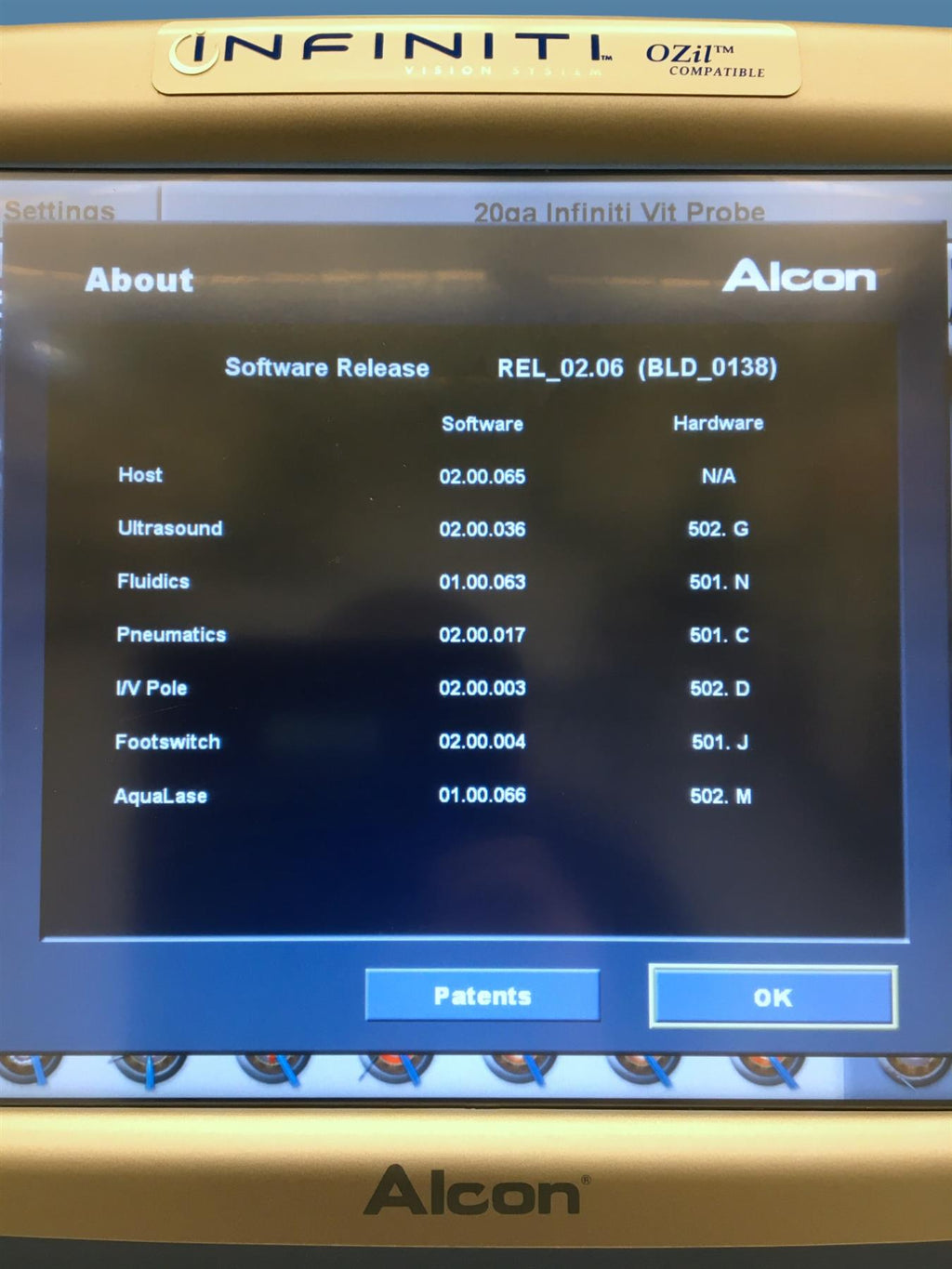 Alcon iNFINITI Vision System (OZil Compatible) w/ Footswitch, Remote & Manual