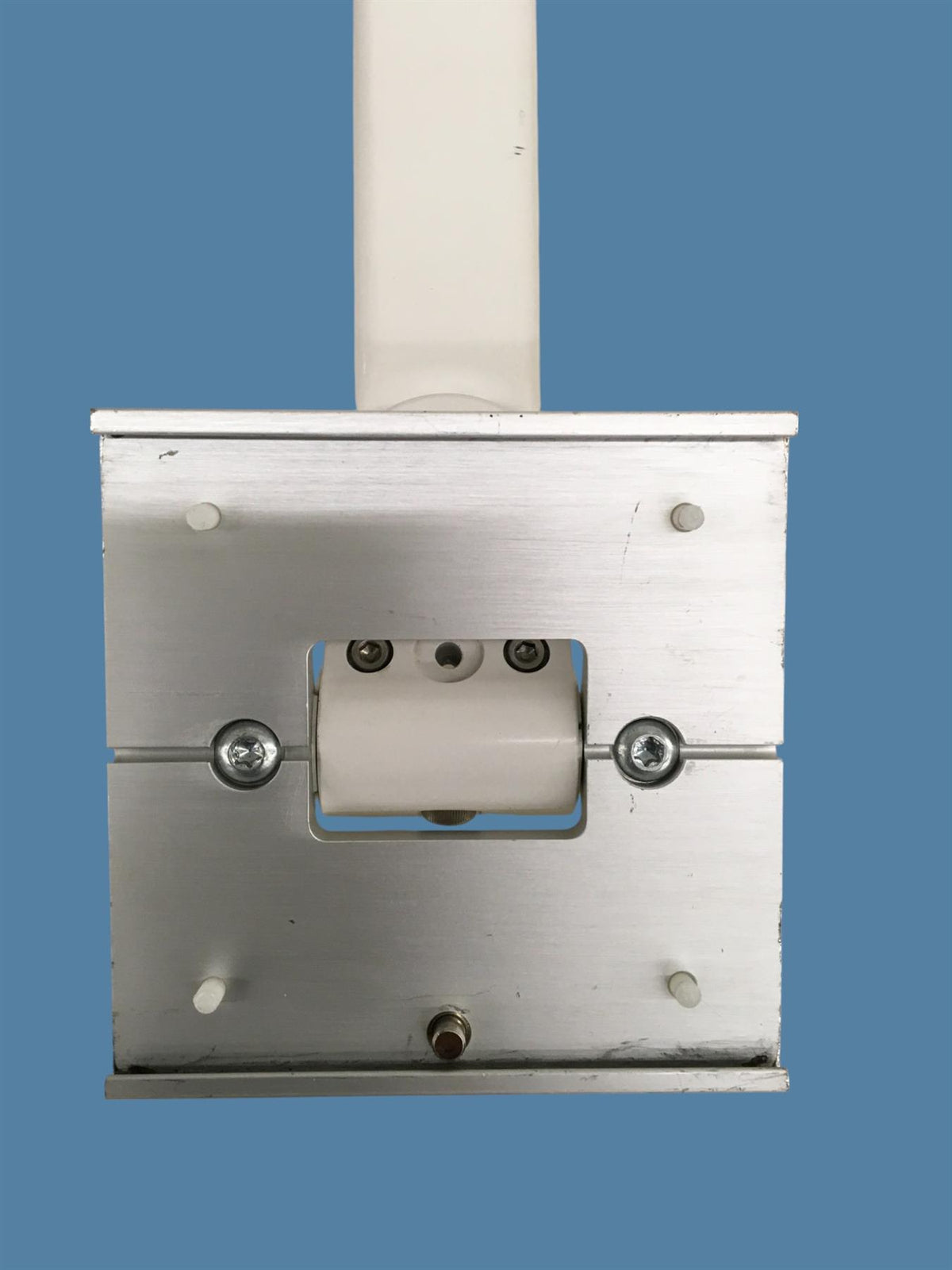 GCX M Series Horizontal Pivot Arm Mounting Accessory (12 Inch) WMM-0001-01B