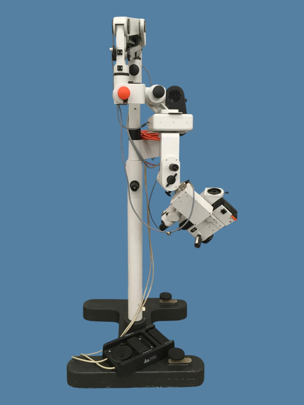 Wild Heerbrugg M691 Surgical Microscope on MS-C / MEL 48 Motorized Stand - Read
