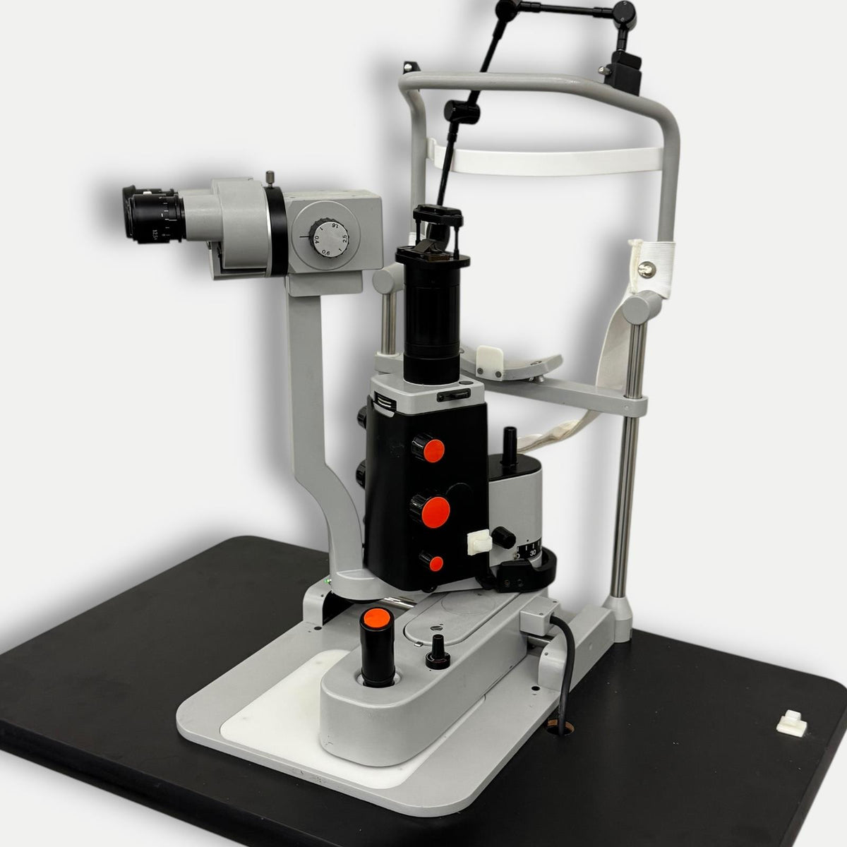 Zeiss 30 SL-M Slit Lamp Biomicroscope with Powered Table