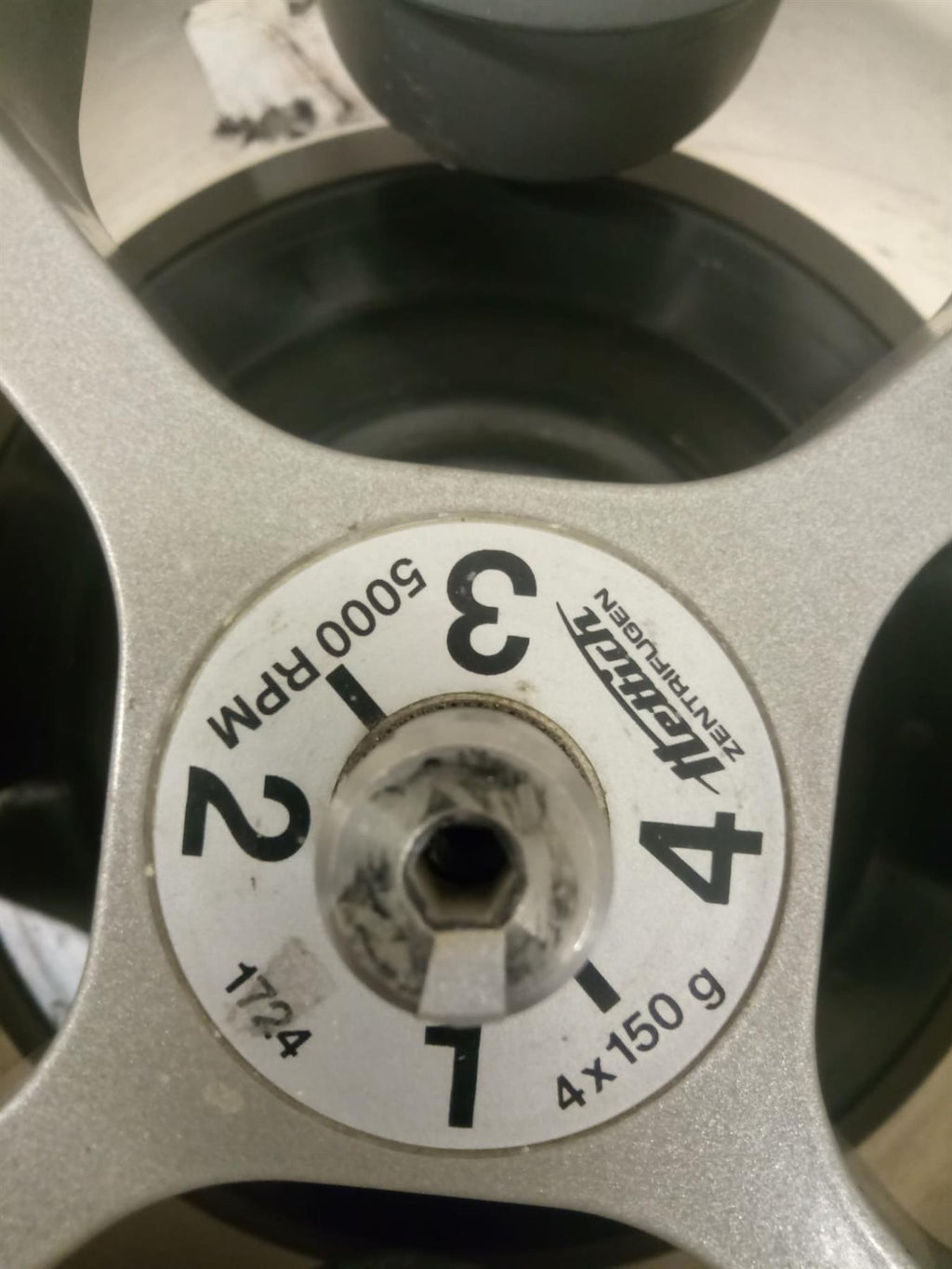 Hettich 1705-01 Rotina 35 Lab Benchtop Centrifuge w/ 1724 Rotor, 1425 Buckets