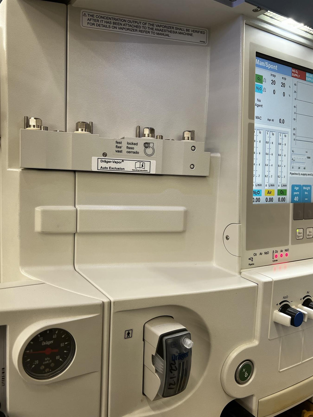 Drager Apollo 8606500 64 SW04.53.05 8620081-00 Anesthesia Machine W C700