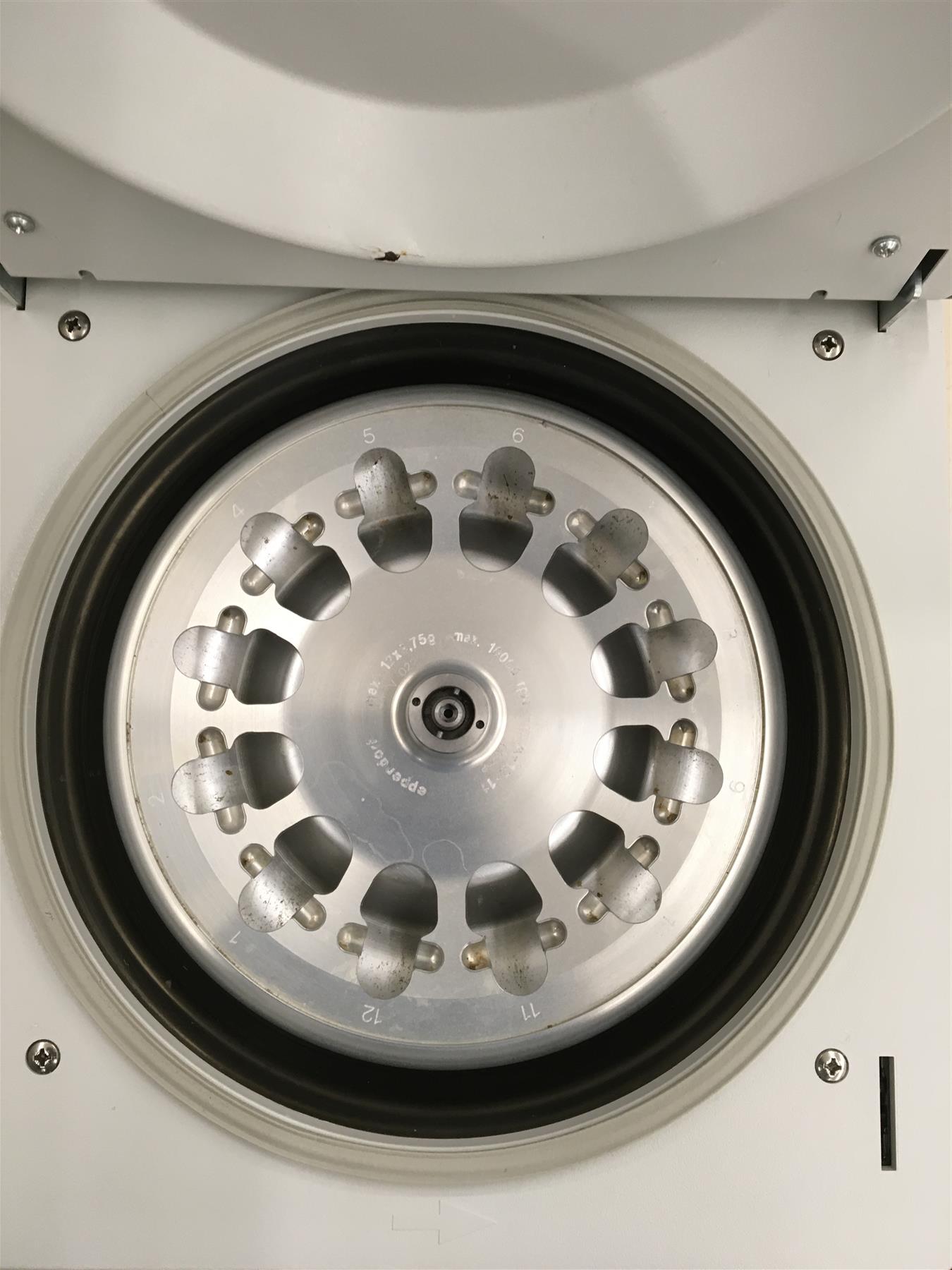 Eppendorf 5417C Centrifuge w/A-12-11Rotor