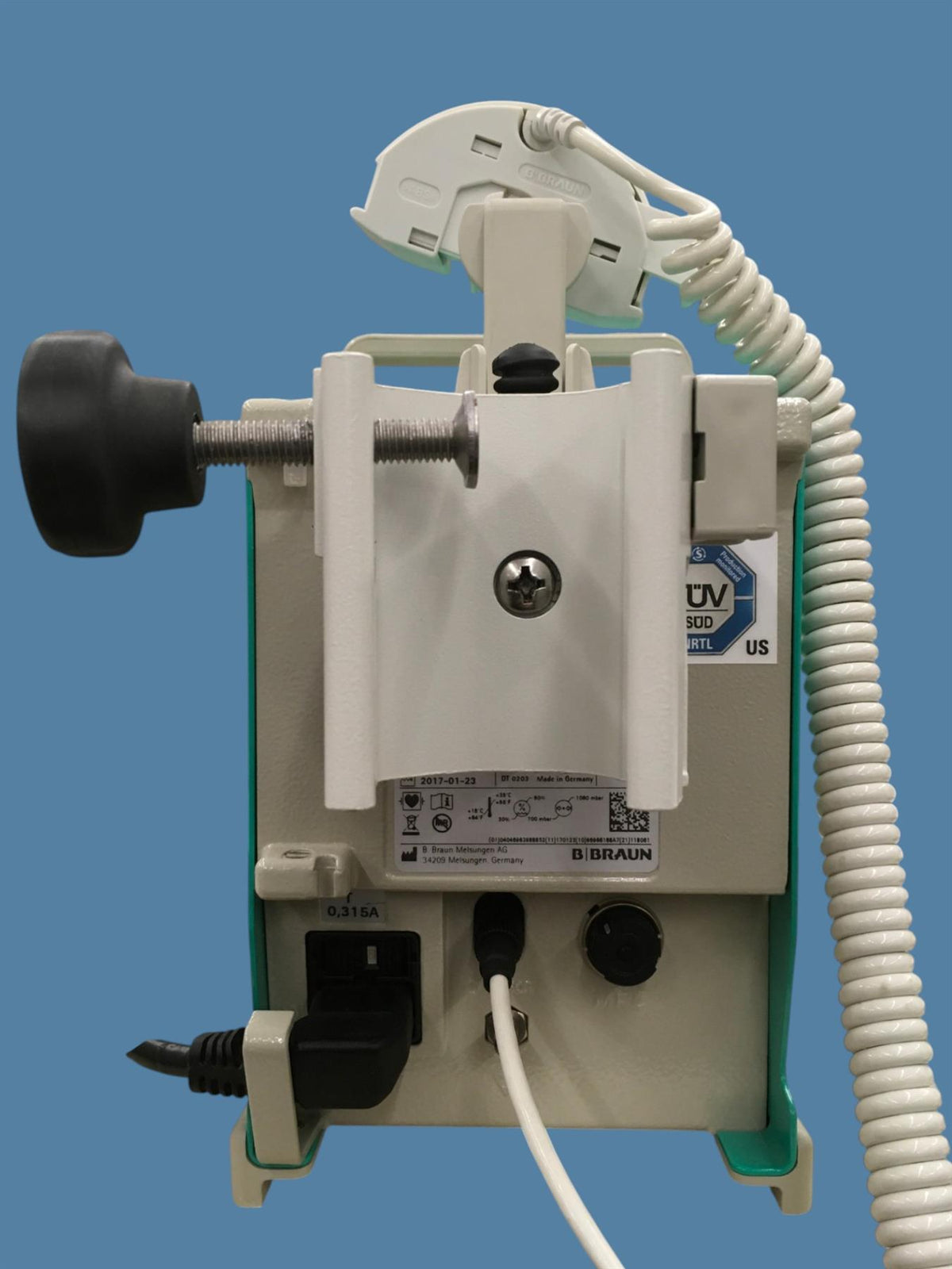B. Braun Vista Basic 637-202 Volumetric Infusion Pump IV w/ Drop Sensor & Clamp