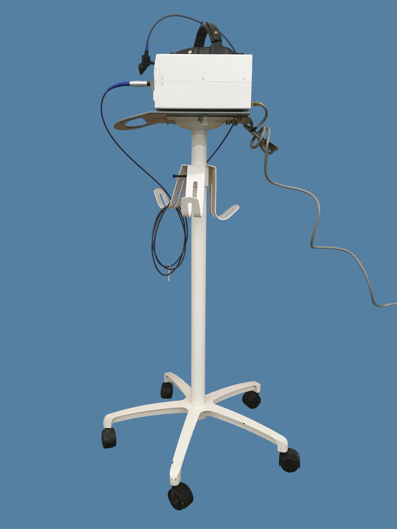 Smith & Nephew 7023-2100 Micro Bright Illuminator & Surgical Headlight w/ Stand