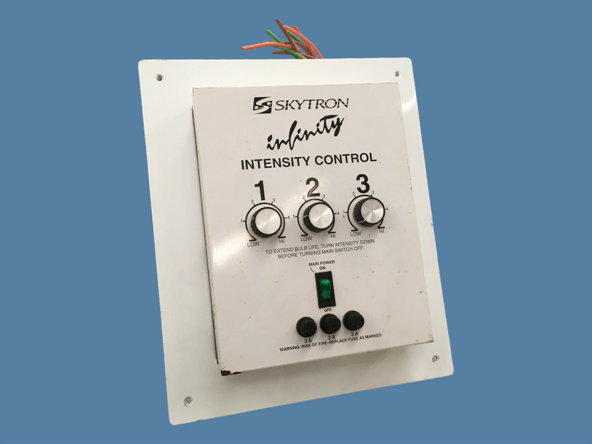 Skytron Infinity 3-Light Intensity Control Panel NVC-C 97-1177
