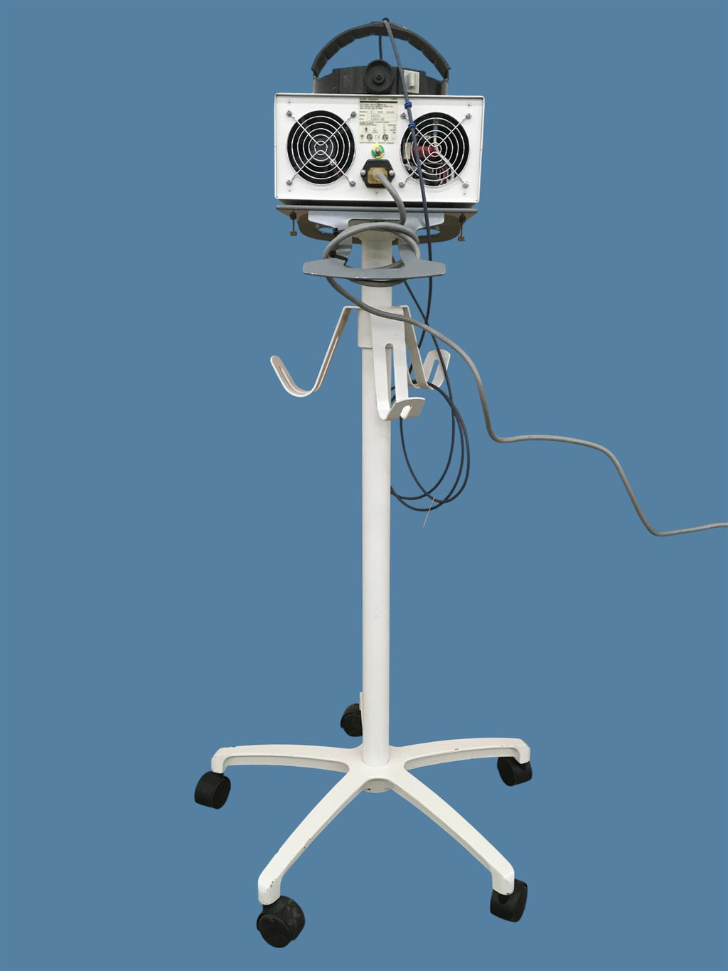 Smith & Nephew 7023-2100 Micro Bright Illuminator & Surgical Headlight w/ Stand
