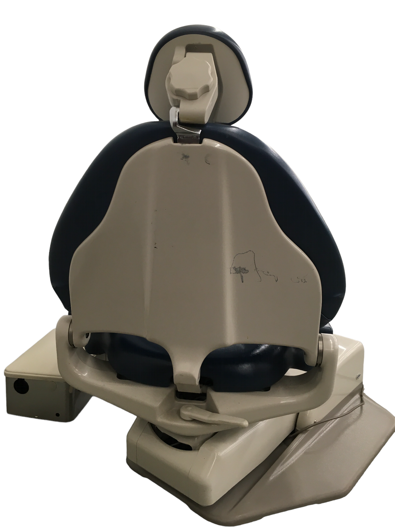 Adec 1040 dental chair w/ Adec Cascade 2671 Duo Cart Delivery System