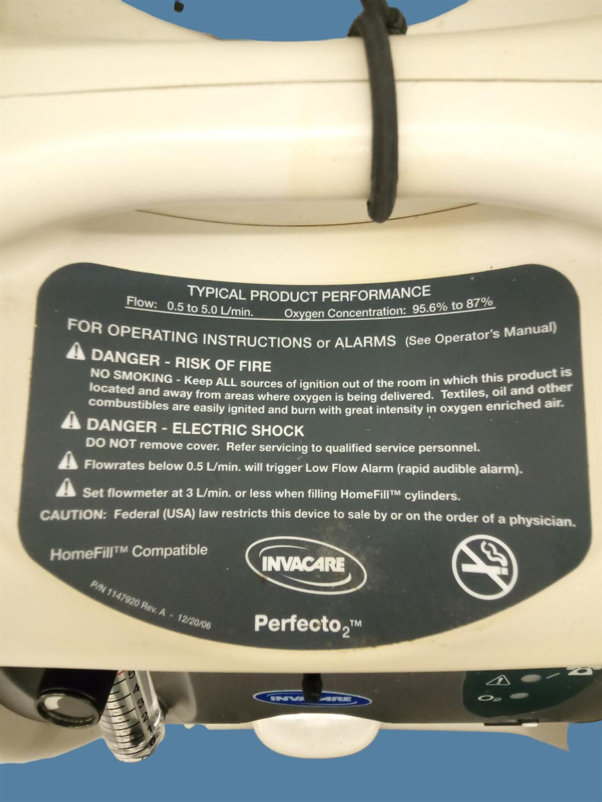 Invacare Perfecto 2 -- 5 Liter Oxygen Concentrator w/ O2 Sensor (7,980 hours)