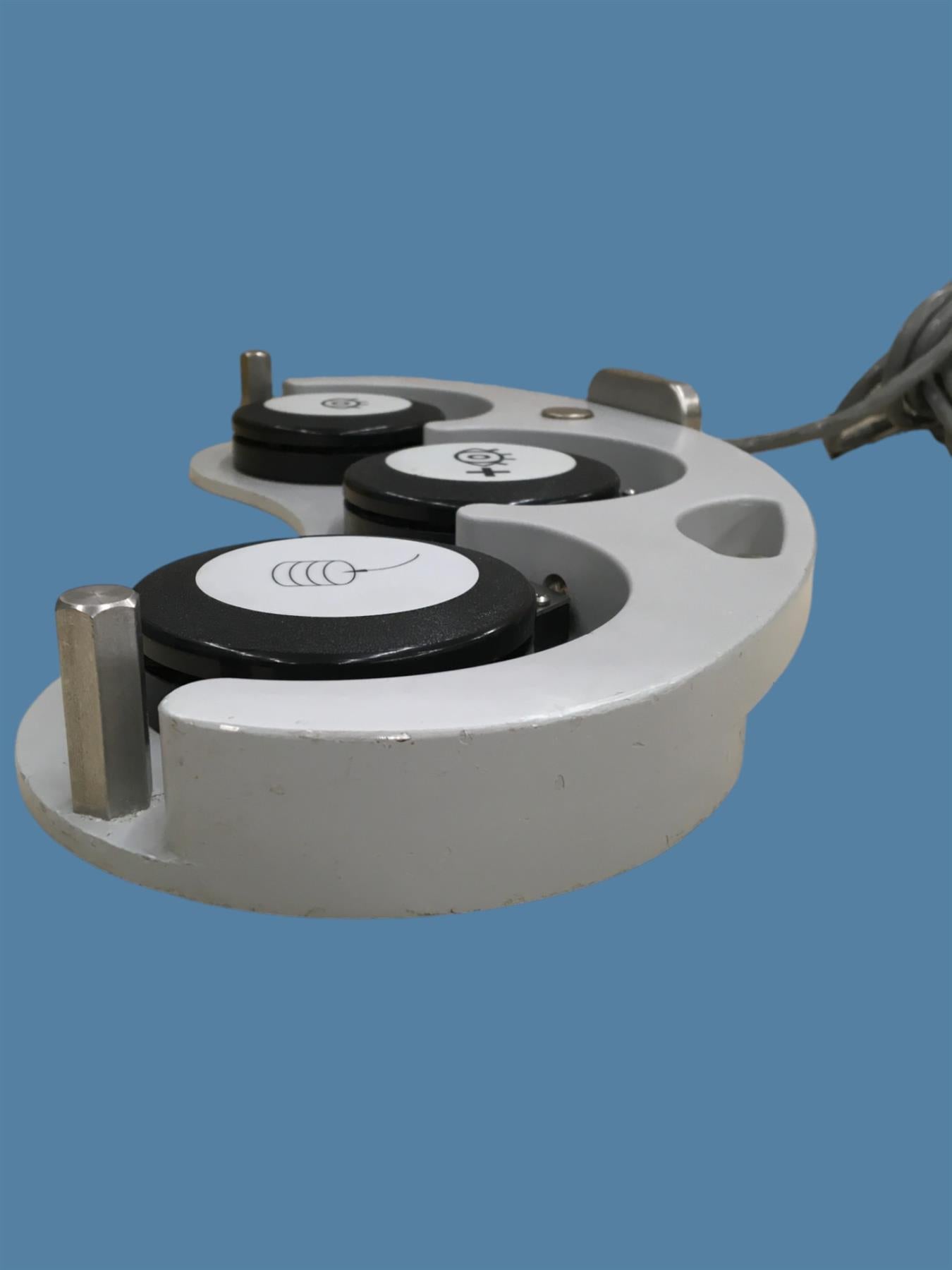GE 00-882618-03 Rev. 9 Three Pedal Footswitch for OEC C-Arm Imaging System