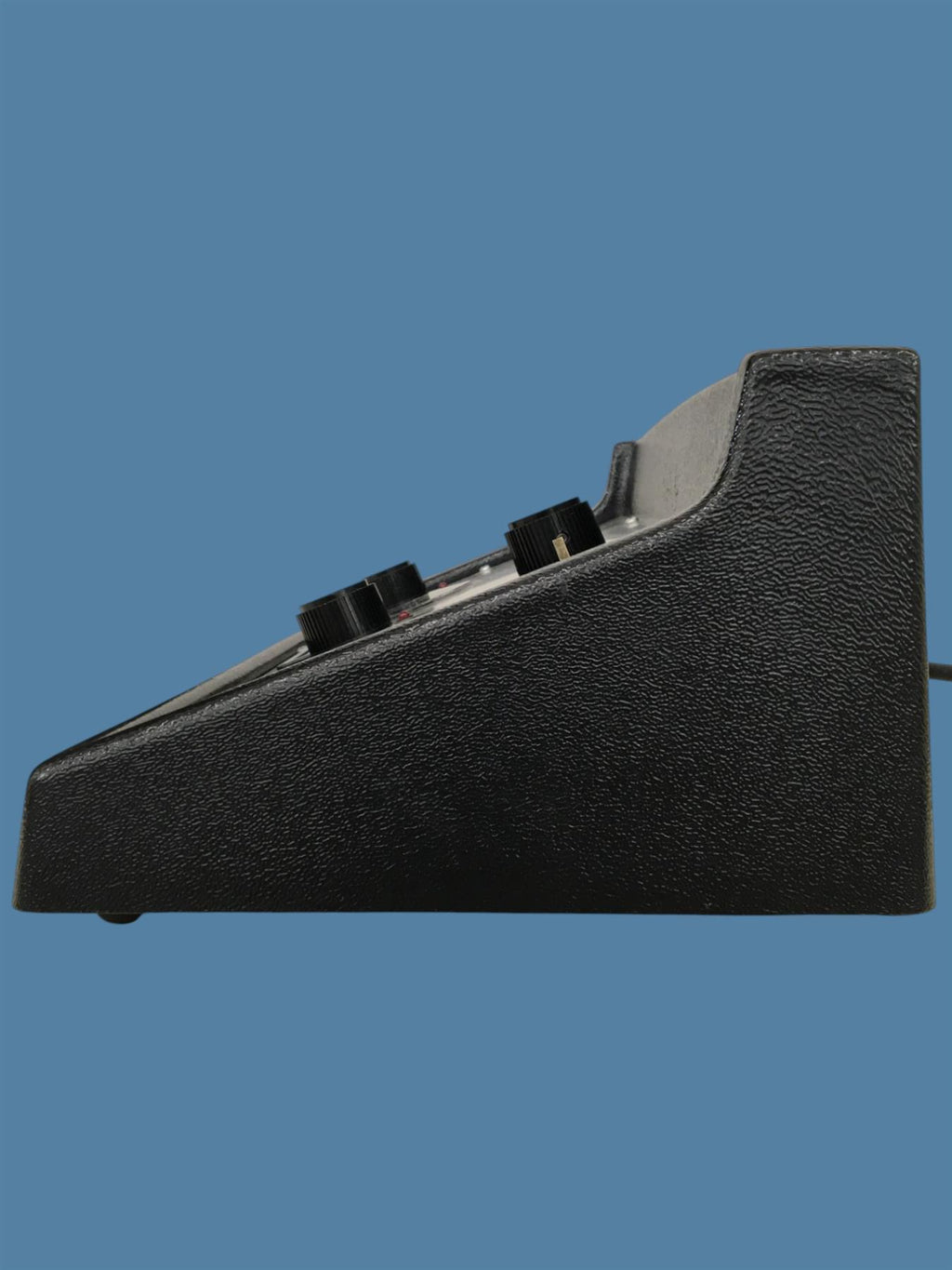Beltone Model 110 Audiometer w/ Audiocups Amplivox Headphones, Case, Accessories
