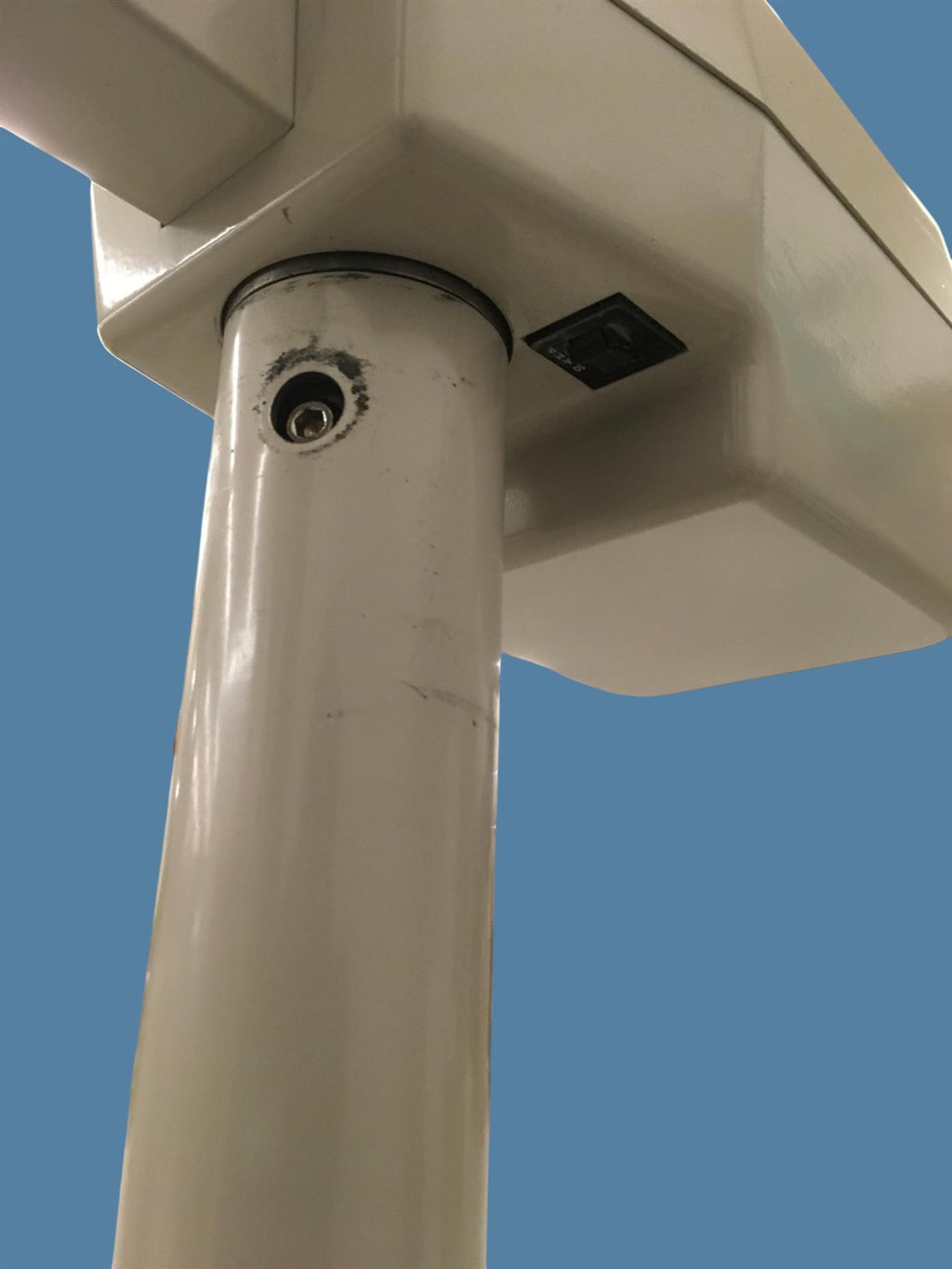 A-dec 6300 Ceiling Mount Dental Operatory Light Complete Arm Assembly 12CJ