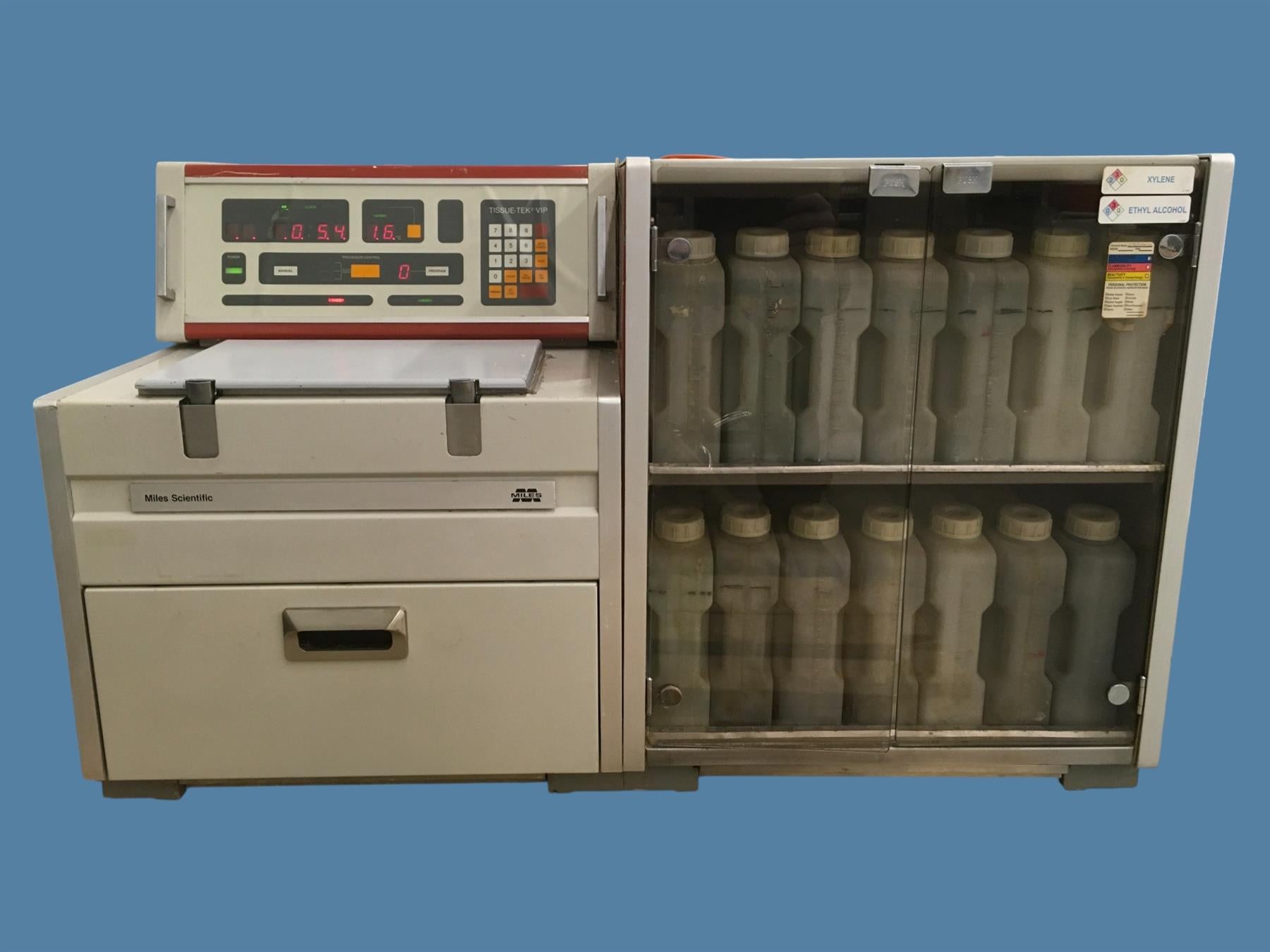 Sakura Tissue-Tek VIP 3000 4619 Benchtop Processor w/ Reagent Cabinet & Baskets