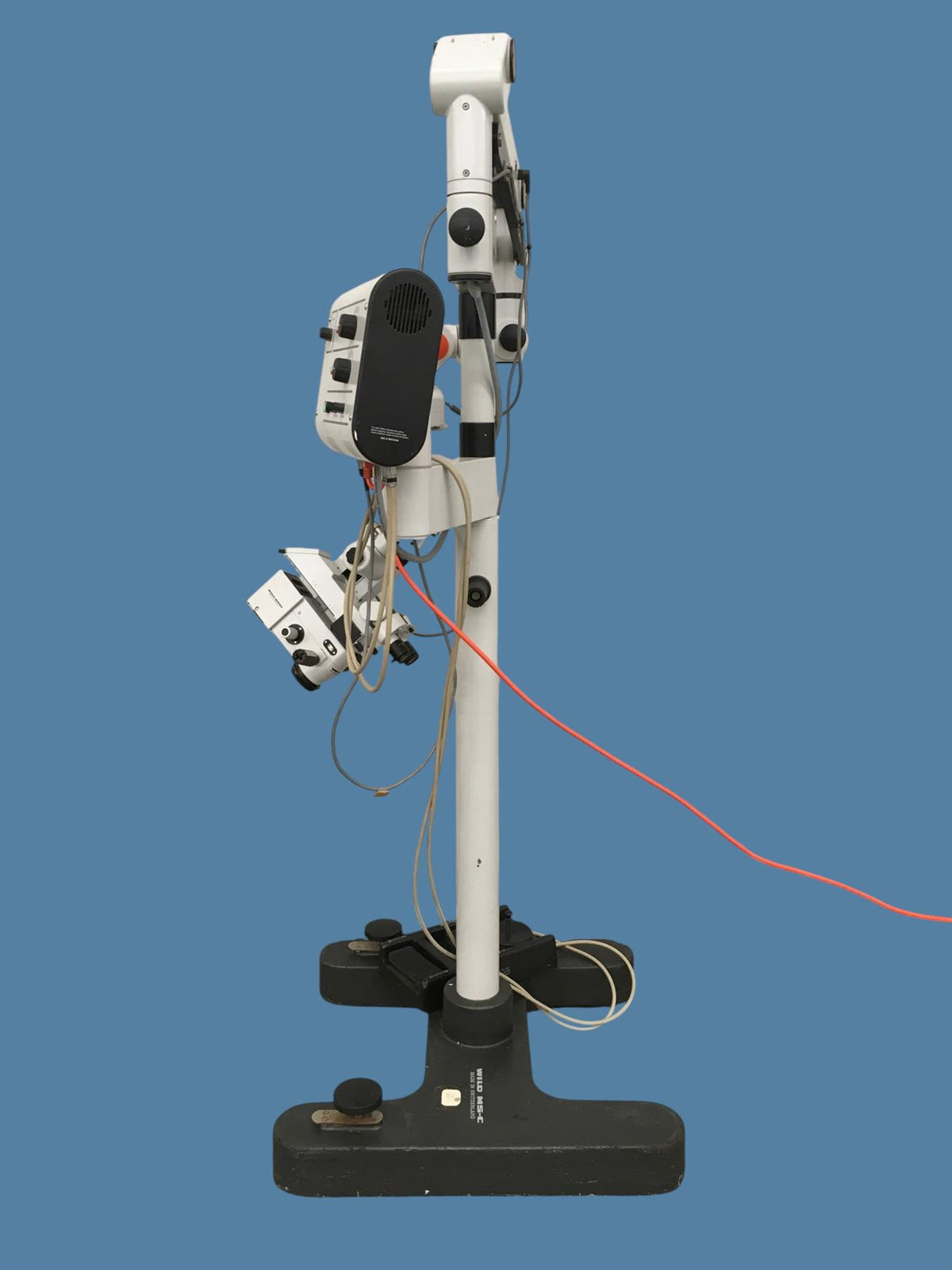 Wild Heerbrugg M691 Surgical Microscope on MS-C / MEL 48 Motorized Stand - Read