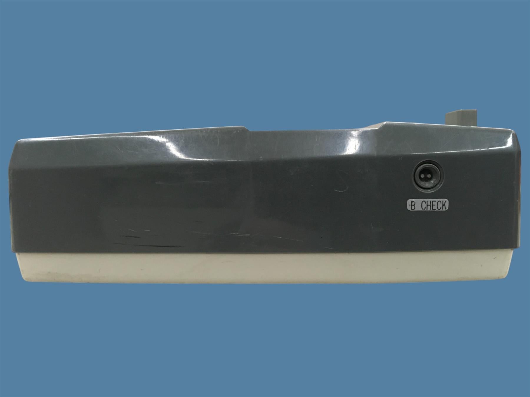 Yokogawa YEW 3213-13 Insulation Resistance Tester w/ Holder & Leads
