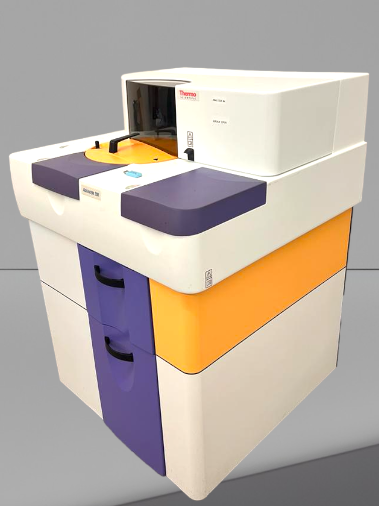 Thermo Scientific Aquakem 200 Photometric Analyzer REF 984206 Type 937