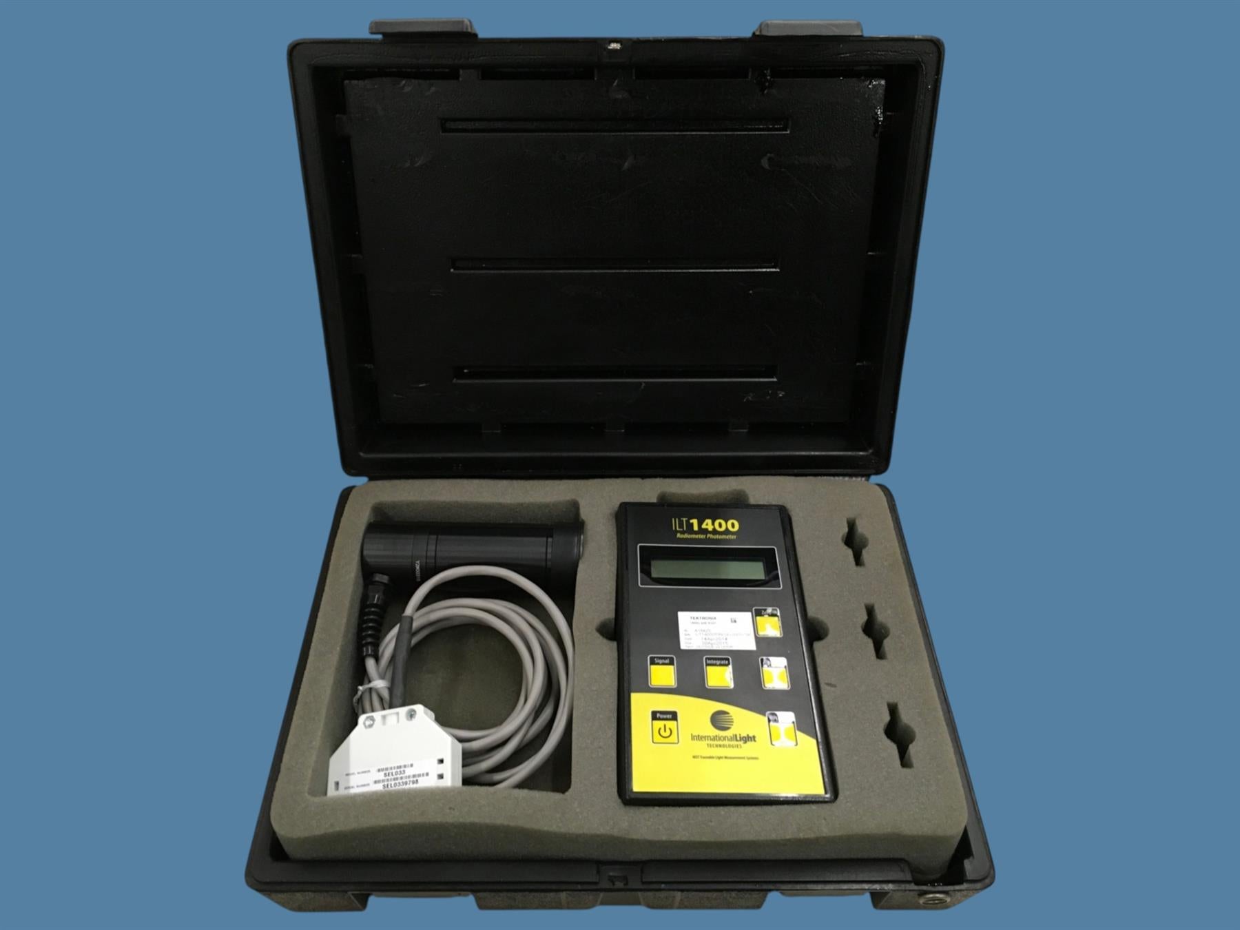 International Light ILT1400 Radiometer Photometer & SEL033 Probe, Case, New Batt