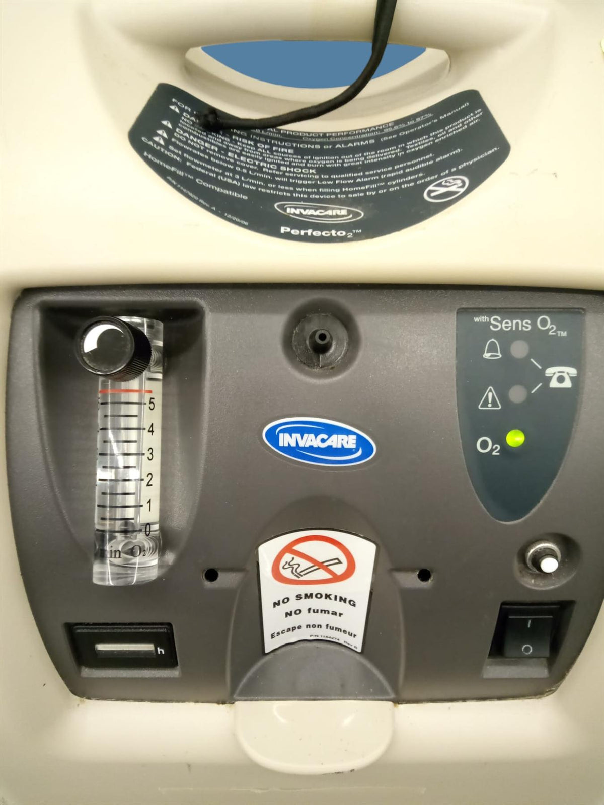 Invacare Perfecto 2 -- 5 Liter Oxygen Concentrator w/ O2 Sensor (7,980 hours)