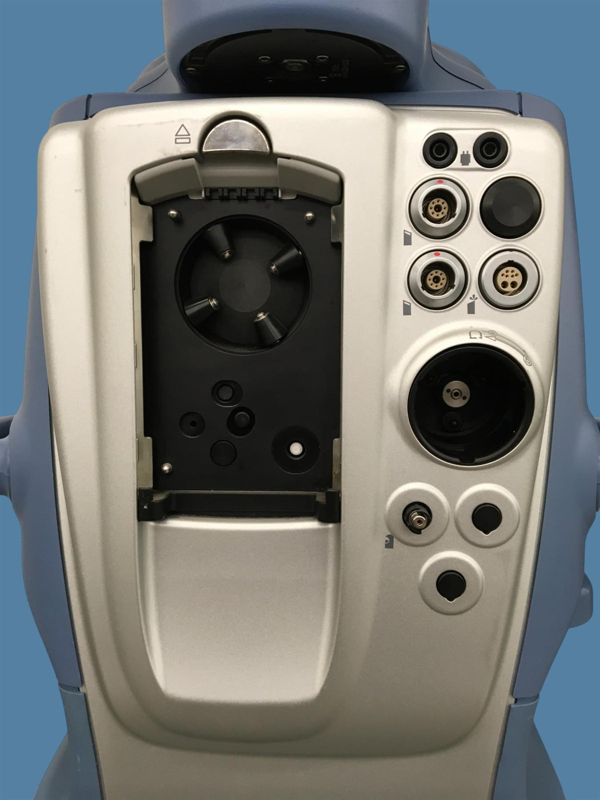 Alcon iNFINITI Vision System (OZil Compatible) w/ Footswitch, Remote & Manual