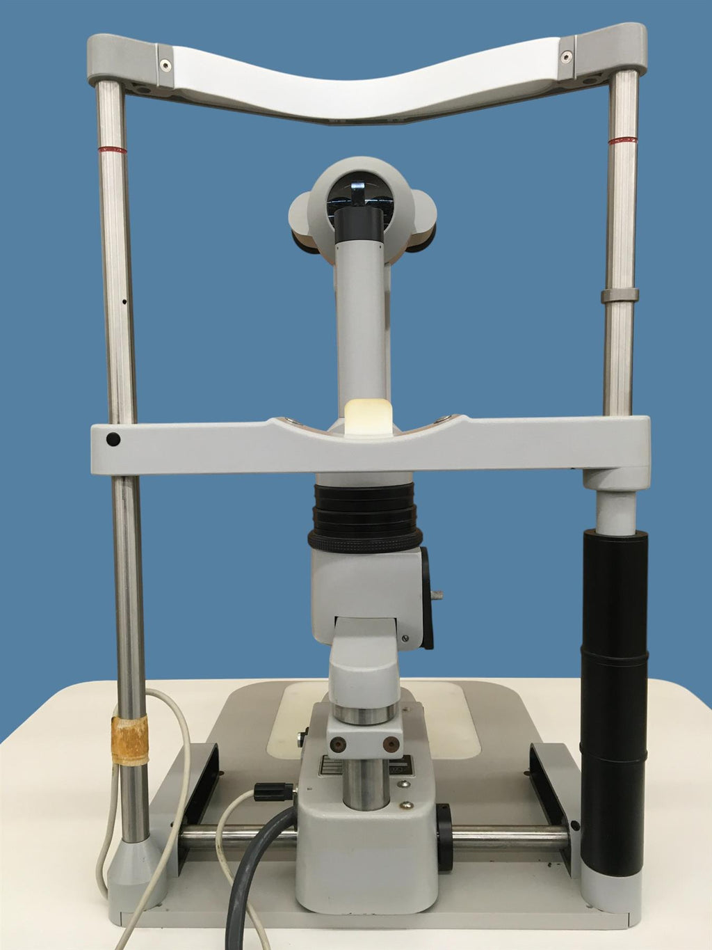 Carl Zeiss 10 SL Slit Lamp w/ OK=19x, ƒ T = 80 Binocular Eyepiece w/ Cart/Stand