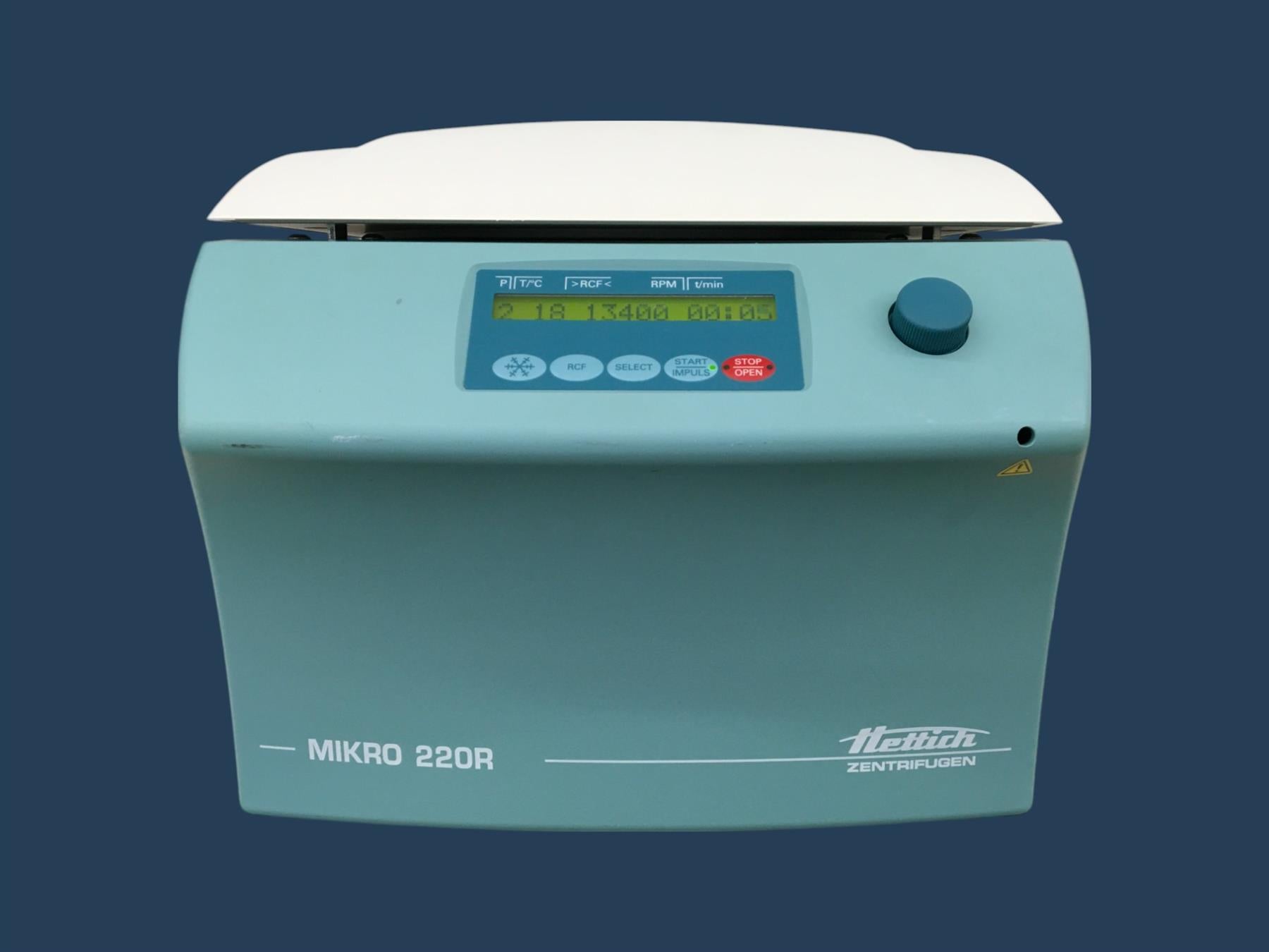Hettich Mikro 220R 2205-01 Refrigerated Centrifuge w/ 24-Place Rotor 1195-A