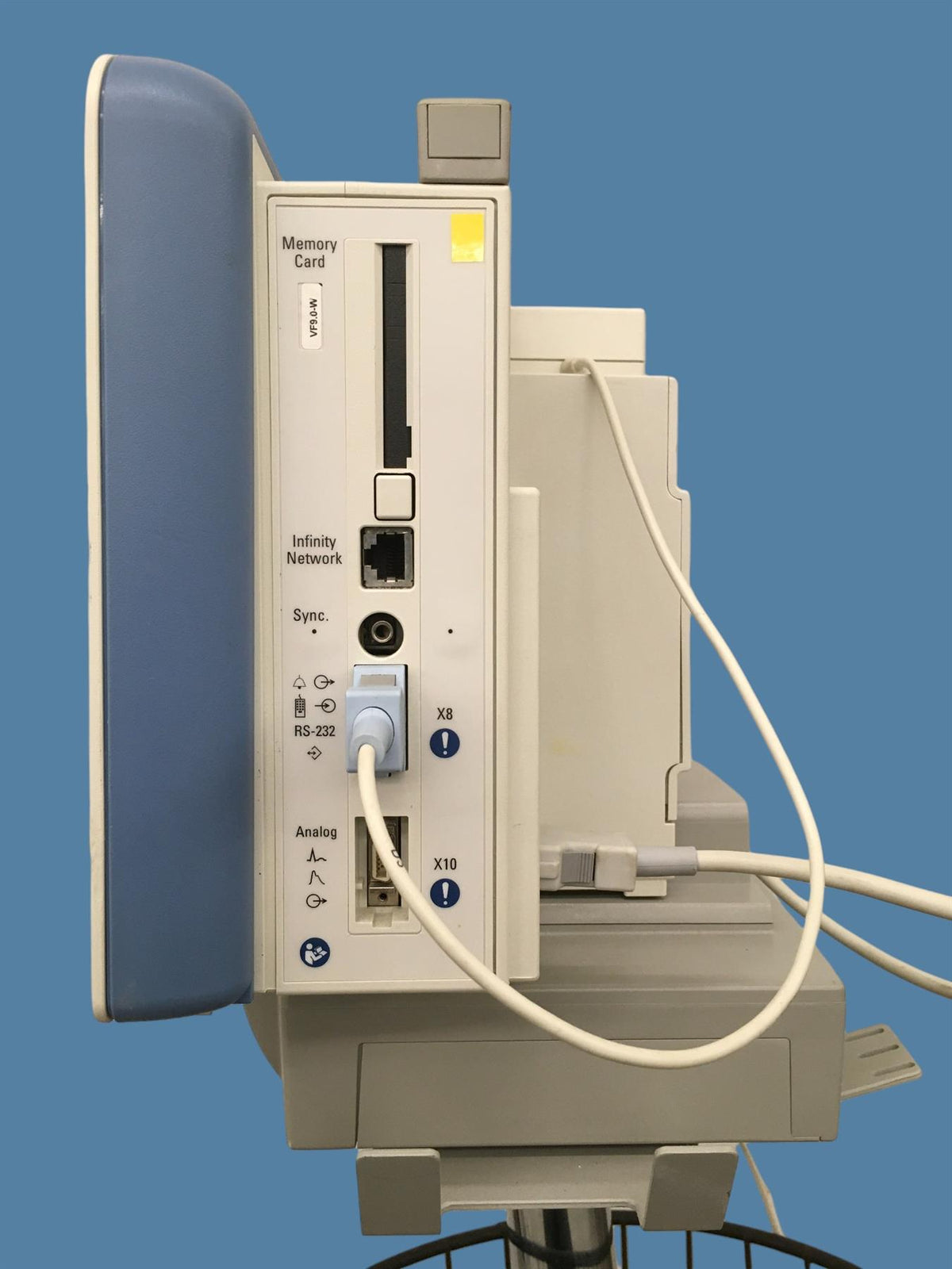 Dräger Infinity Delta MS18597-48 (2014) | Masimo SET | Stand | Dock | READ DESC