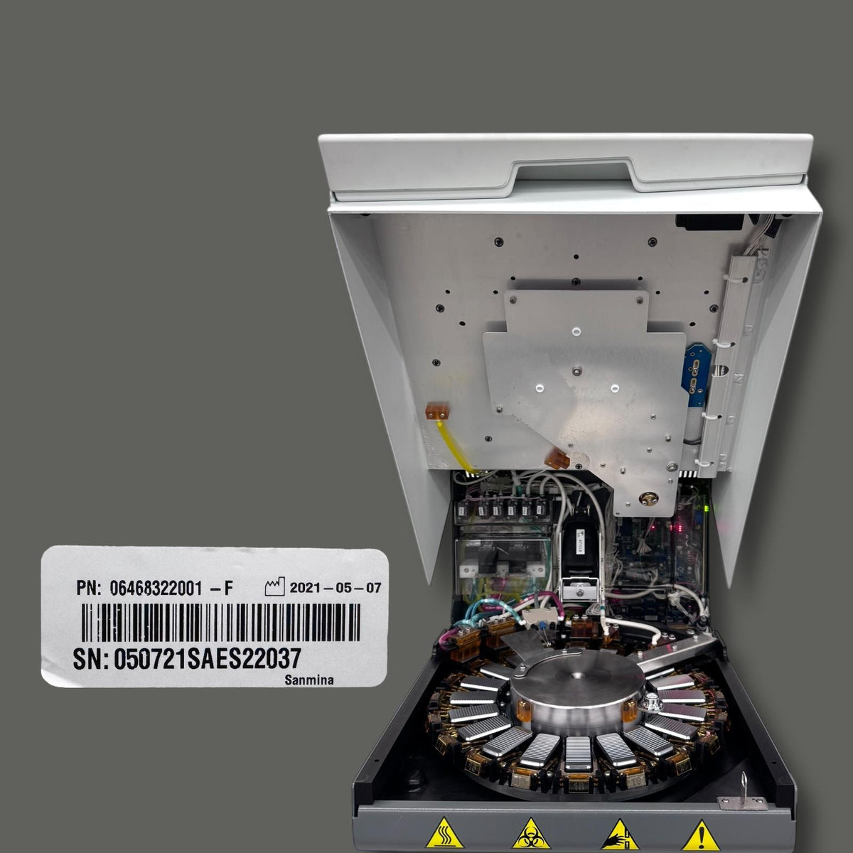 Roche Ventana Medical BenchMark Special Stains Automated Slide Staining System